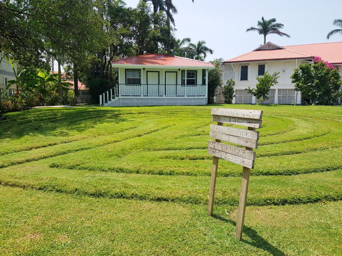 Harbour View Boutique Hotel & Yoga Retreat Belize City Exterior photo