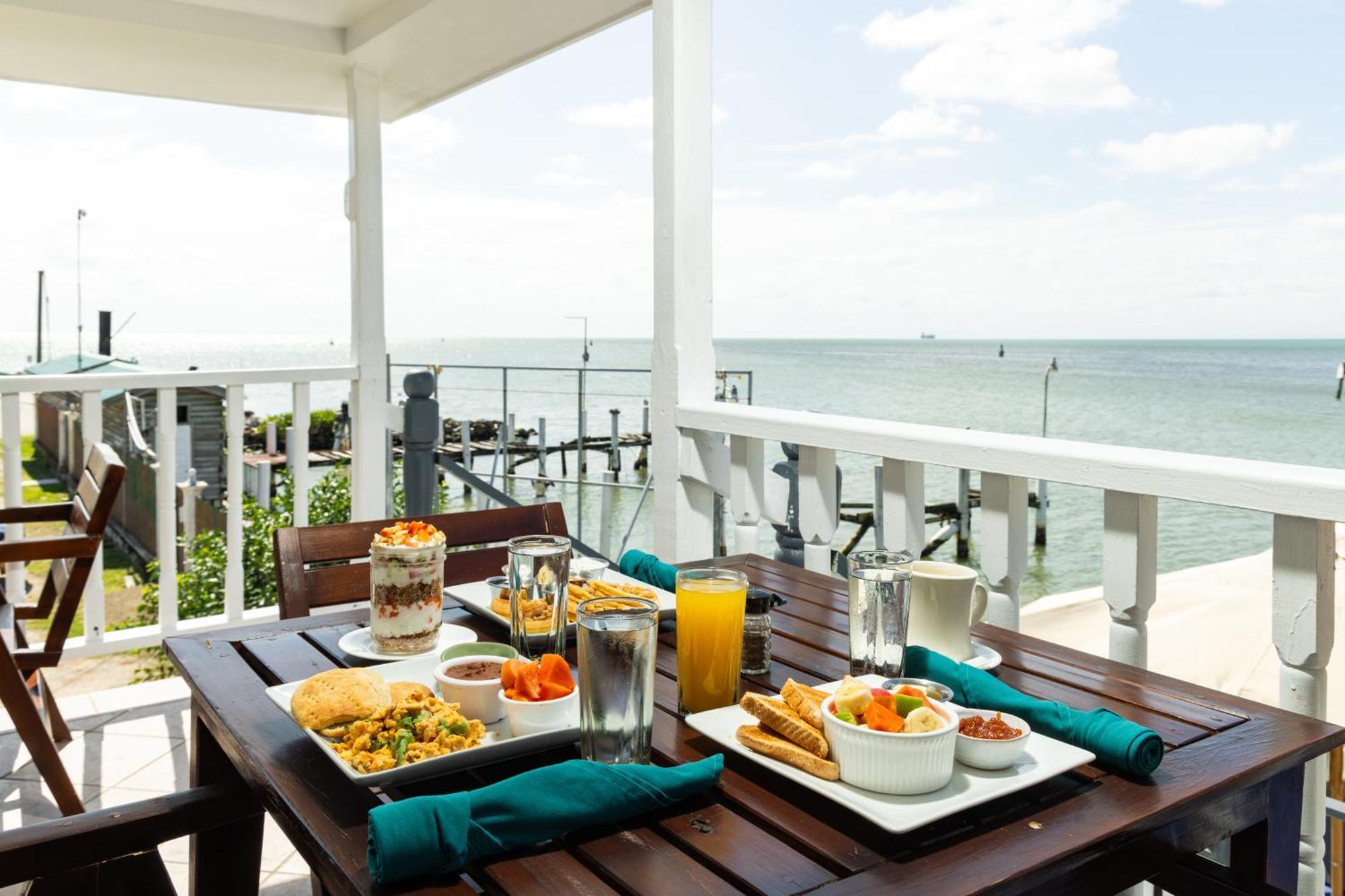 Harbour View Boutique Hotel & Yoga Retreat Belize City Exterior photo
